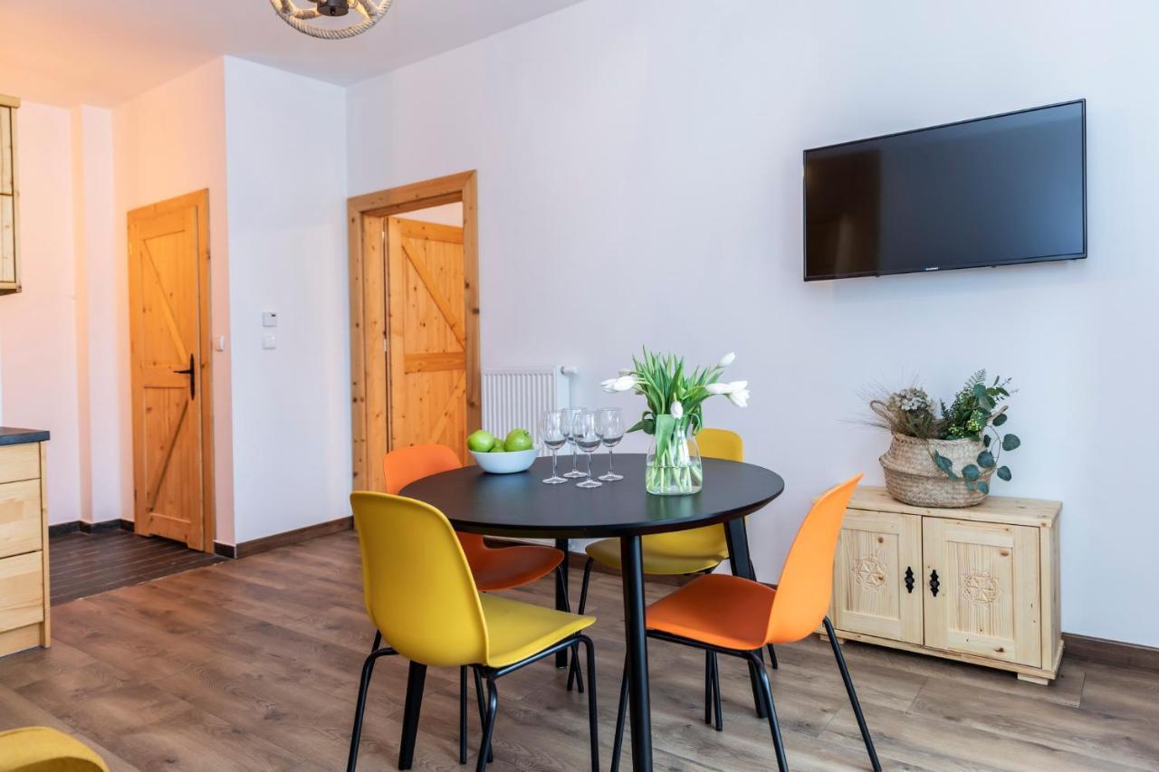 Udanypobyt Krzeptowki Potok Apartment *